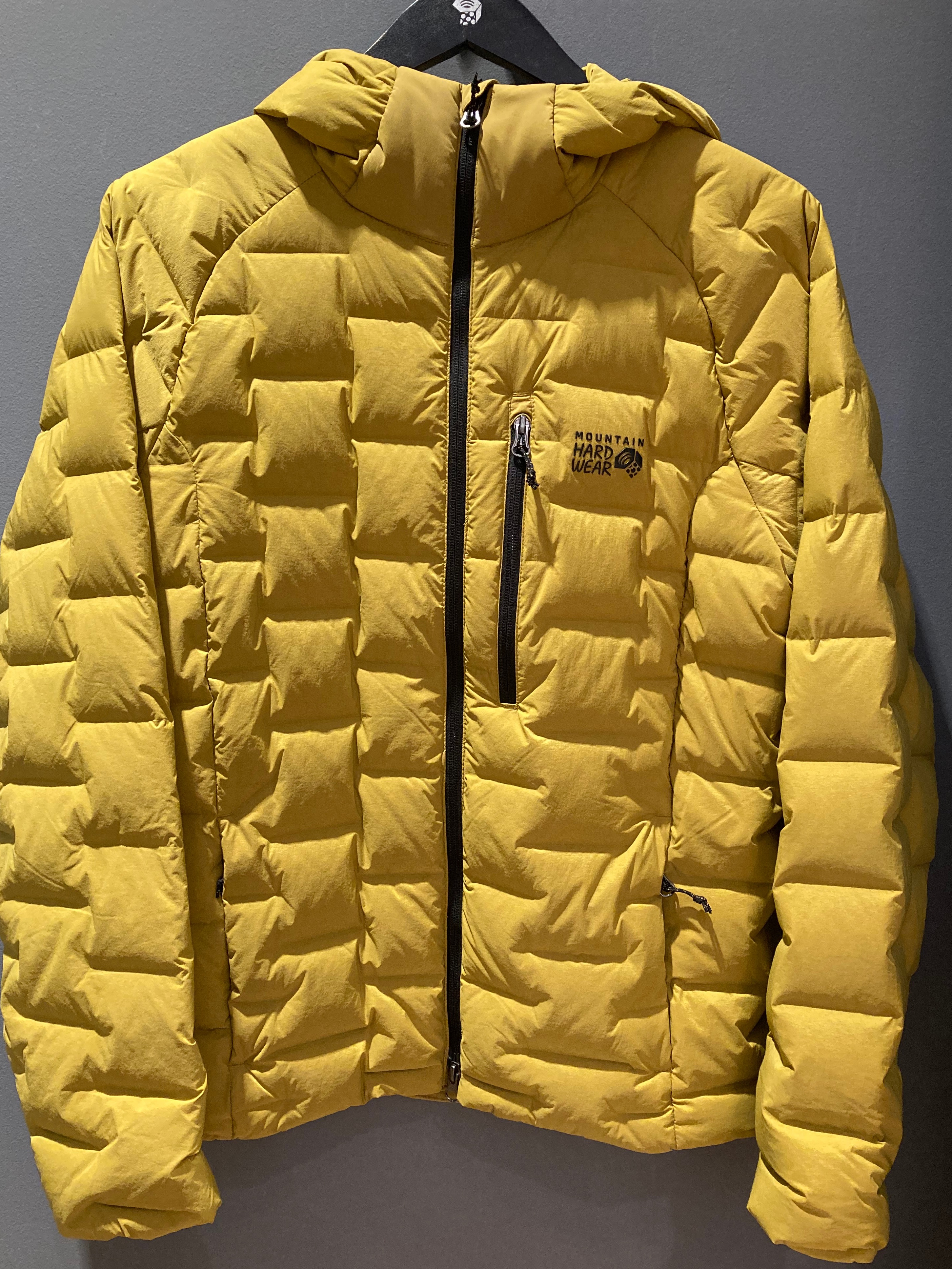着心地抜群‼️ストレッチダウンフーディ⭐️｜マウンテンハード